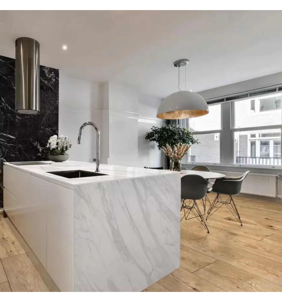 Влагостойкий ламинат Kronostep Wide Plank 4 mm Дуб Берли (R131)