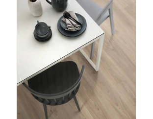Ламінат EGGER Classic Plank 8/32 Дуб Ам'єн світлий EPL102 (H2730)